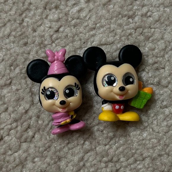 Disney Doorables Series 8: Mickey and Minnie Pair (BIRTHDAY EXCLUSIVE) - Picture 1 of 5